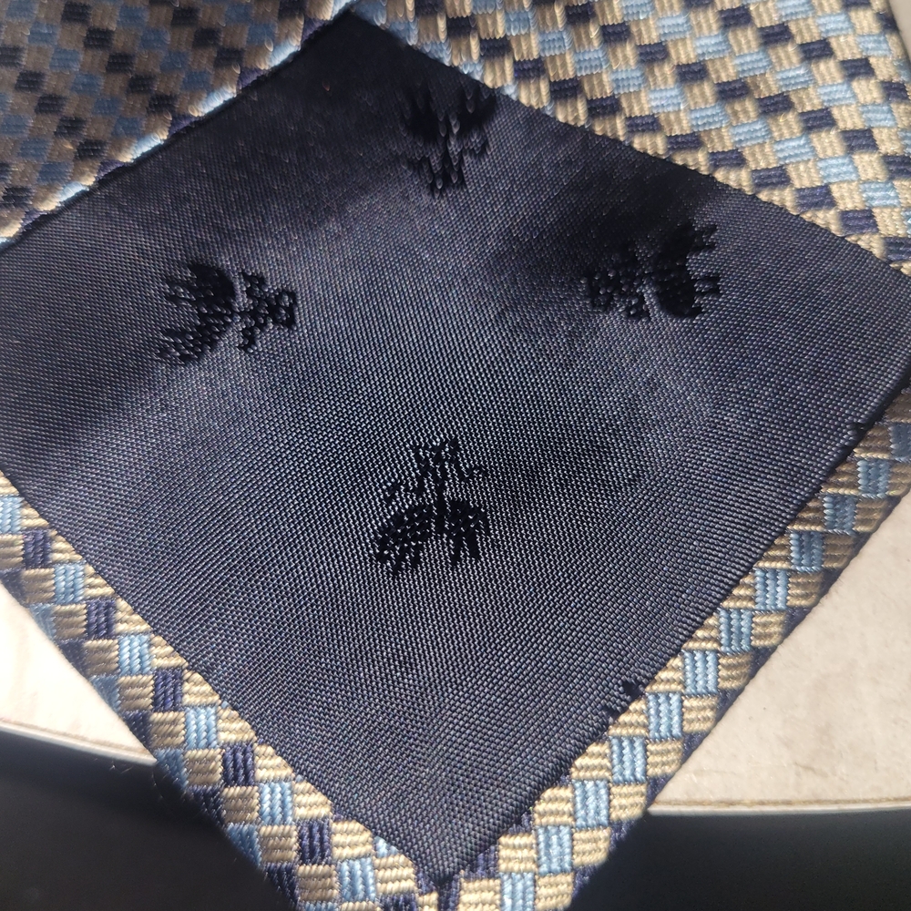 Brooks Brothers Black and Gray Micro-Check Silk Tie - Picture 4 of 5